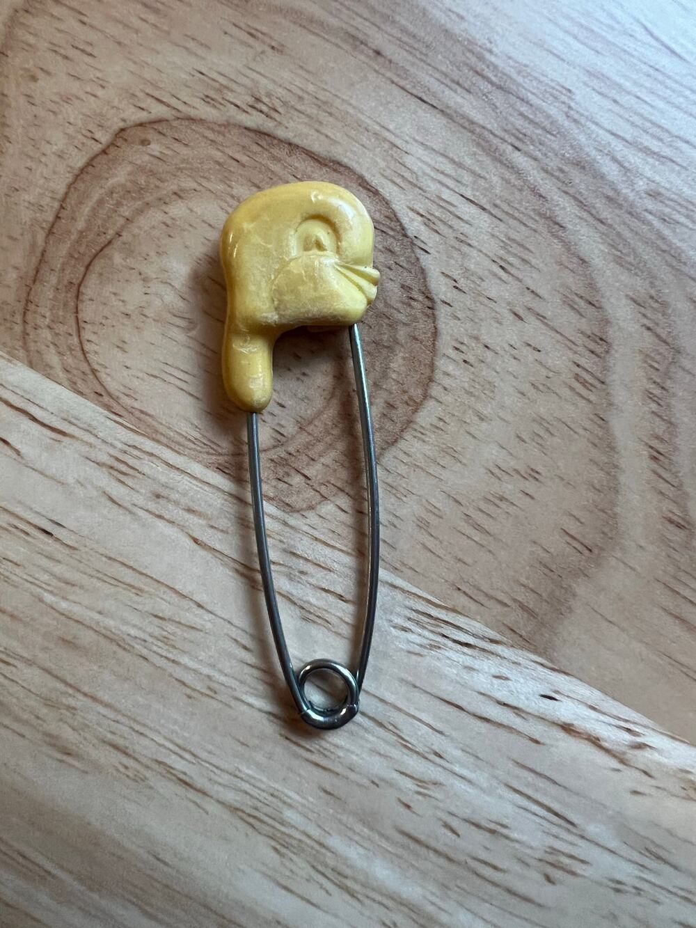Vintage Diaper Pin from 1950s-70s Bird Well-Made Still Usable